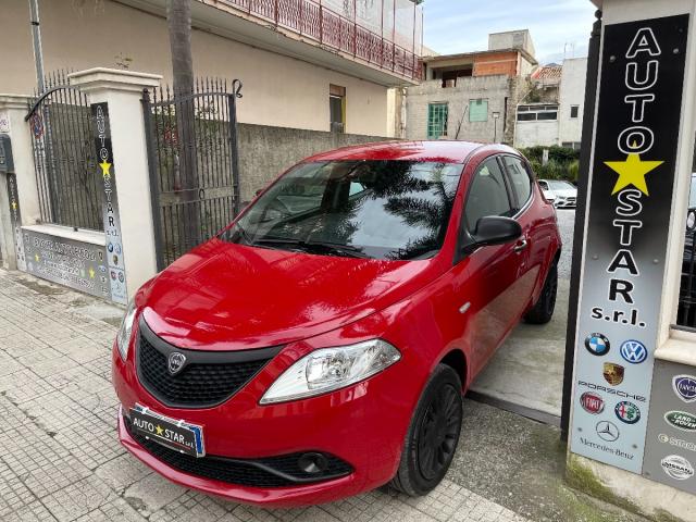 Lancia Ypsilon 1.3 Multijet 95CV Gold Elefantino Blu