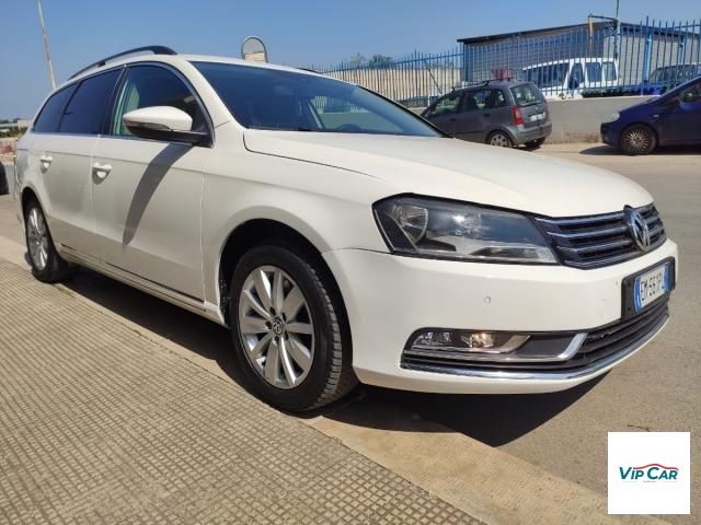 VOLKSWAGEN - Passat - 1.6 TDI Comfortline BlueM. Tech.